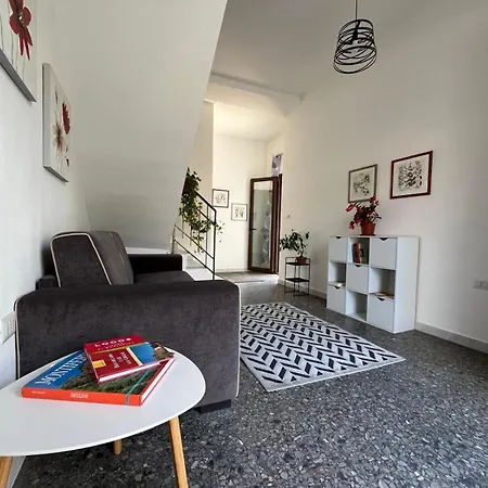 Tra Gli Olivi